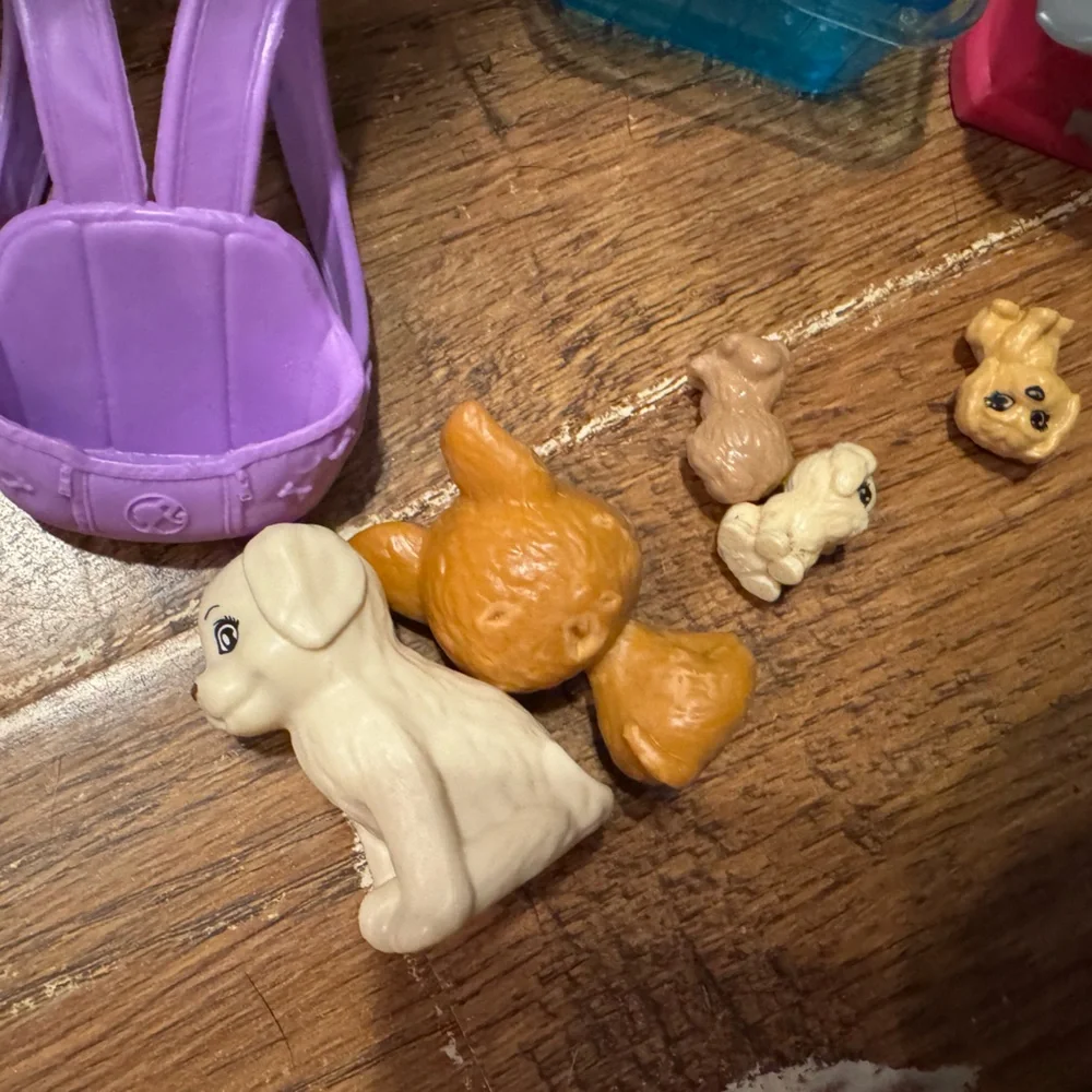 Barbie Chelsea puppies replacement newborn puppies, scale, tub, Carrier, lot